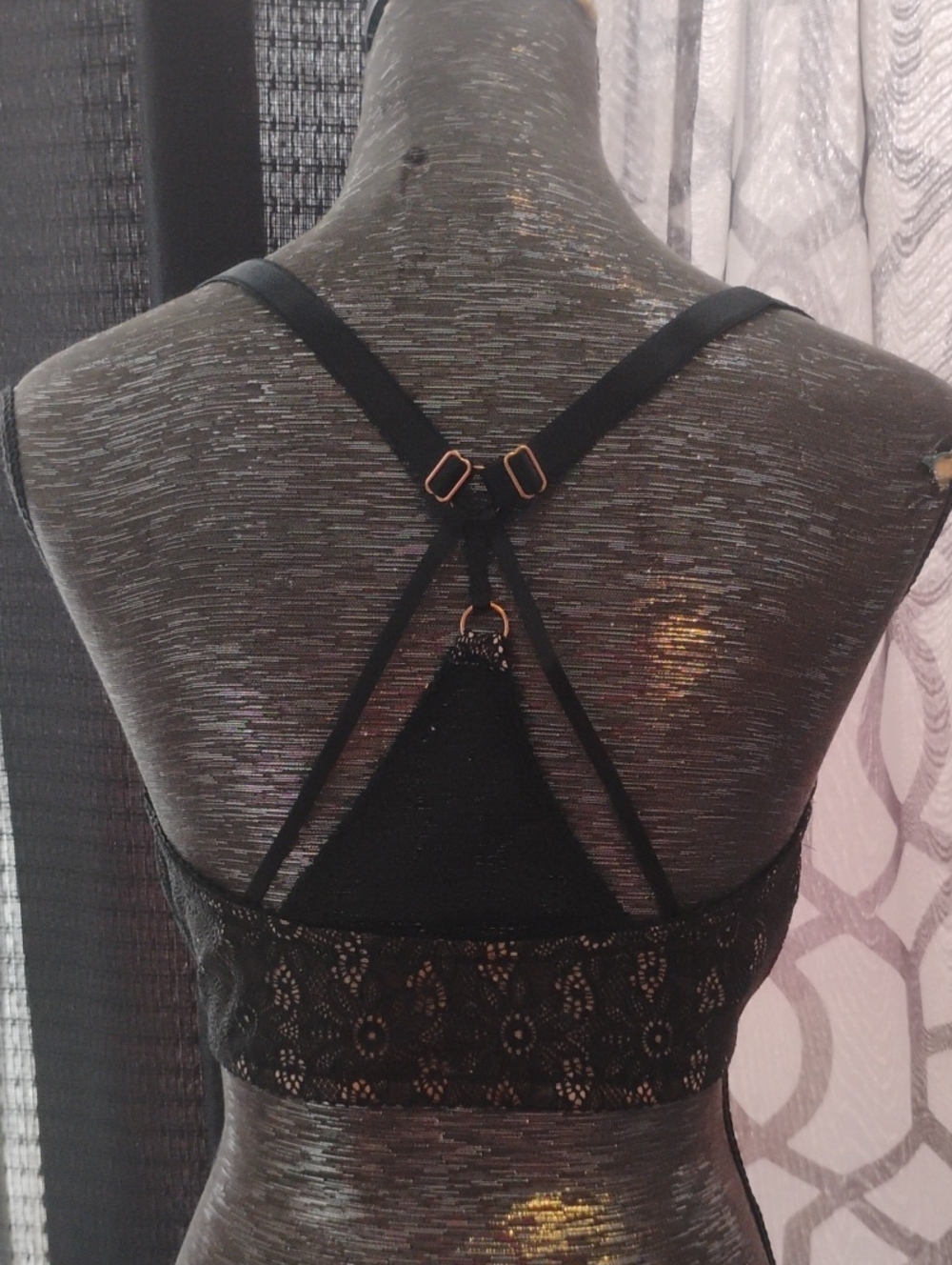 VICTORIA SECRET VERY SEXY UNLINED PLUNGE BRA 36DDD